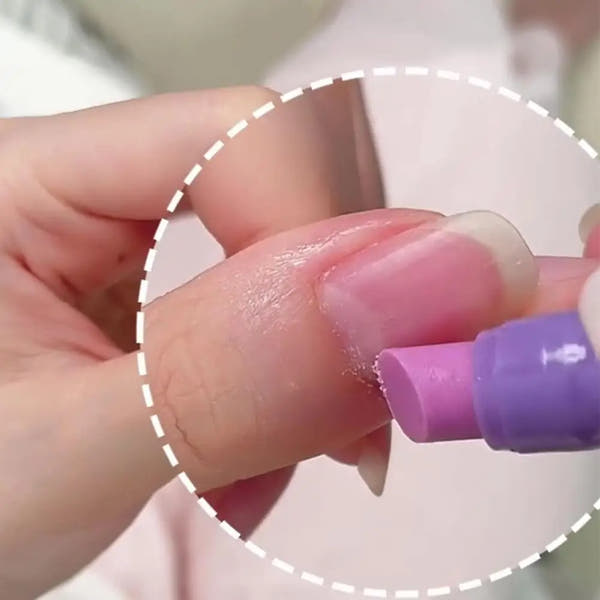 3-in-1 Cuticle Care Pen