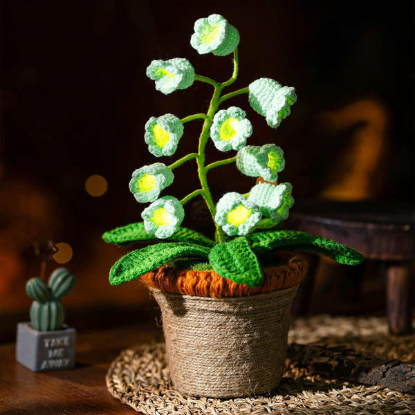 Glowing Crochet Lily Light