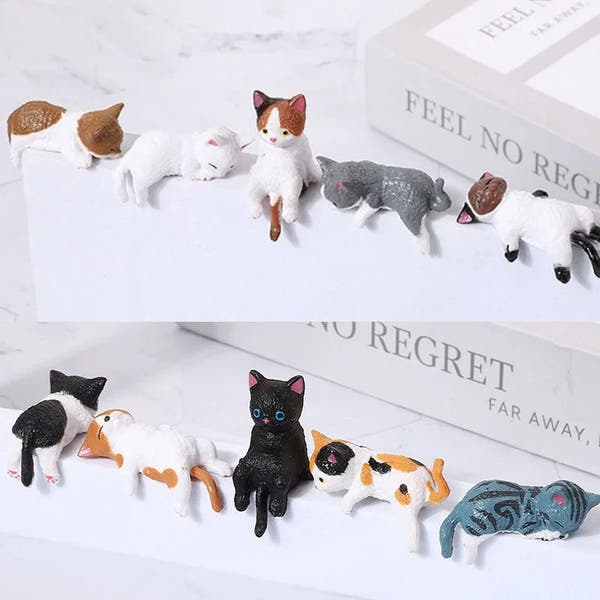 Mini Cat Desk Figurines